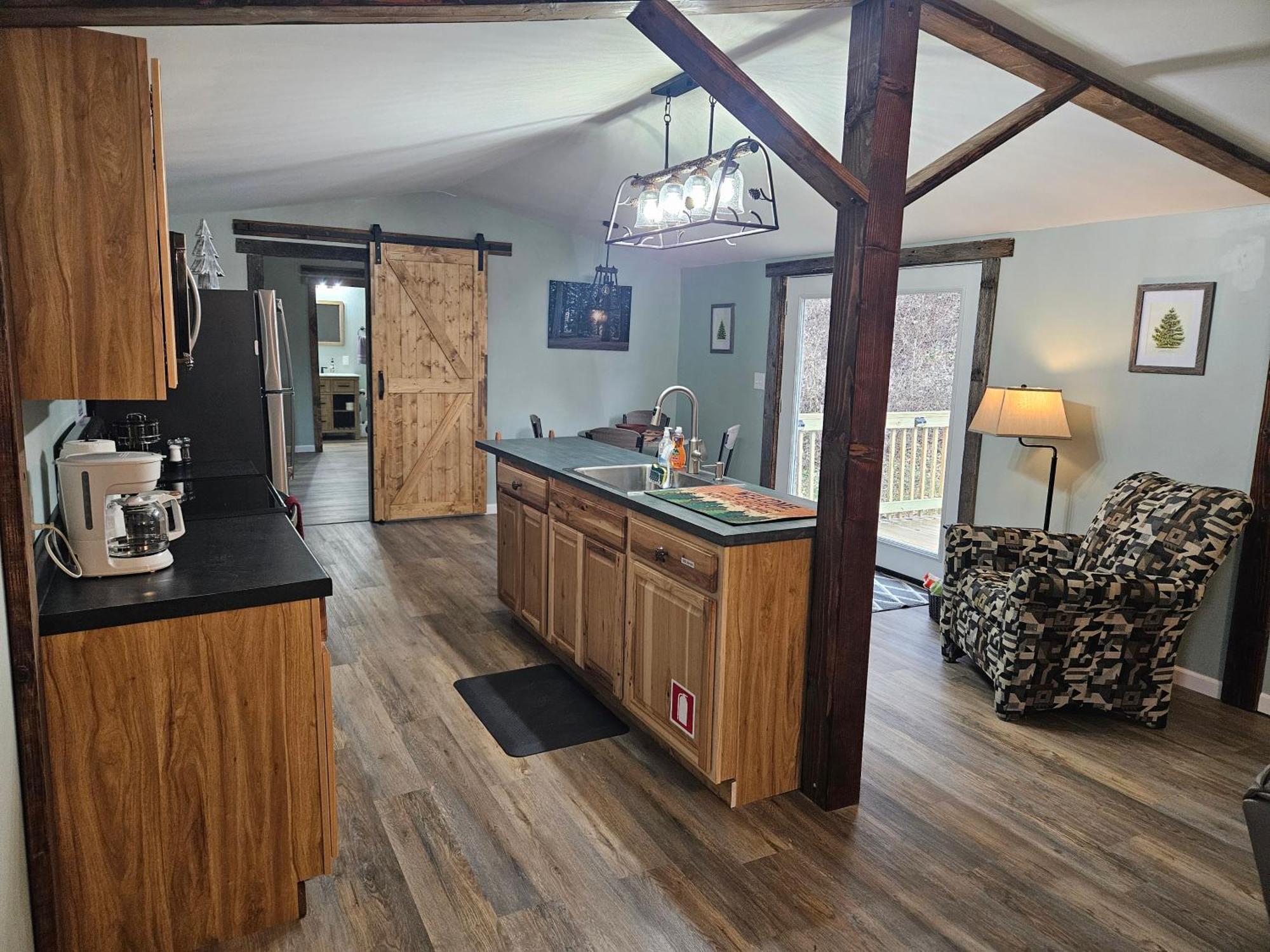 Grey Pines At Hocking Vacations Villa Logan Exterior photo